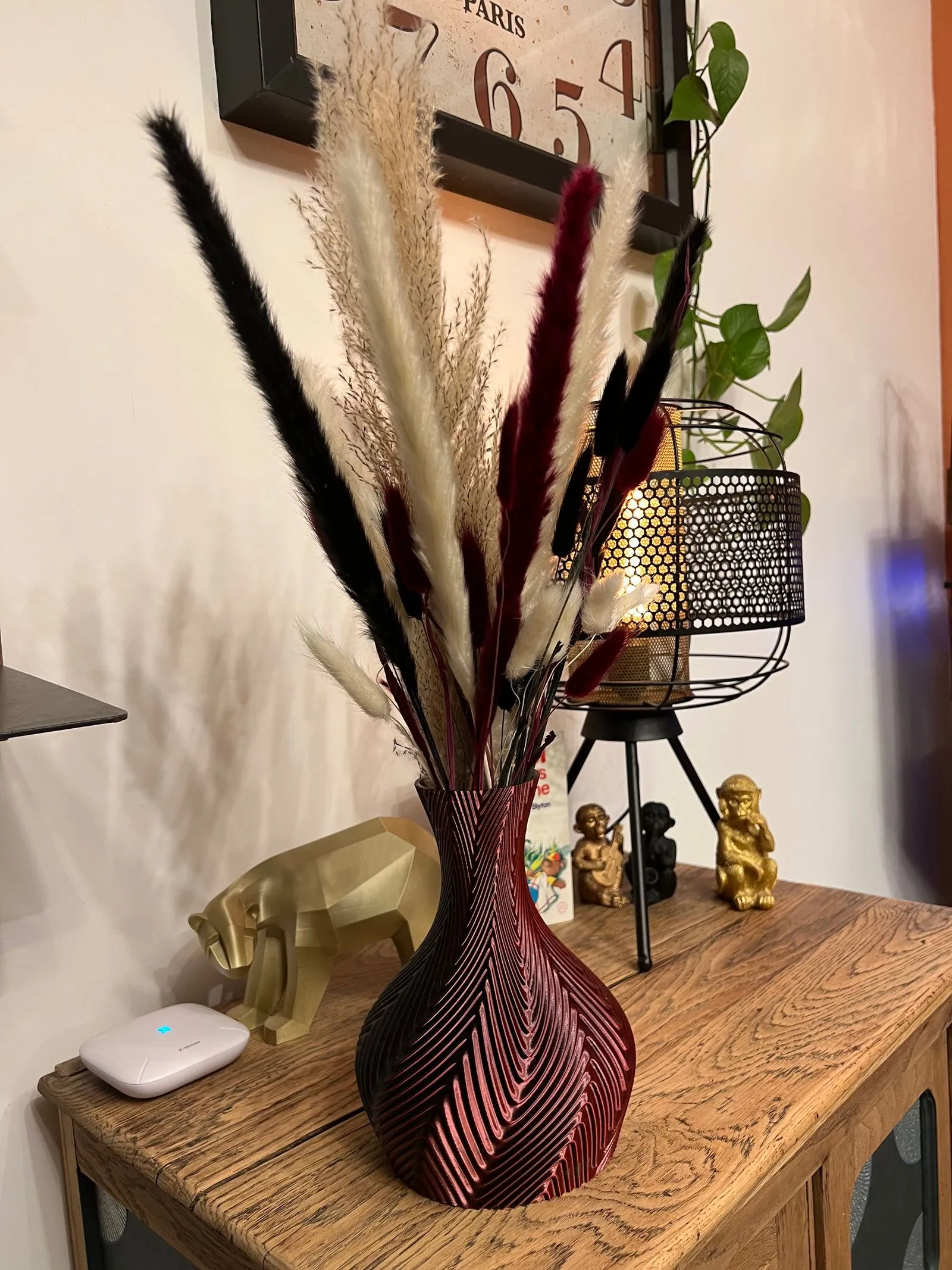 Vase motif