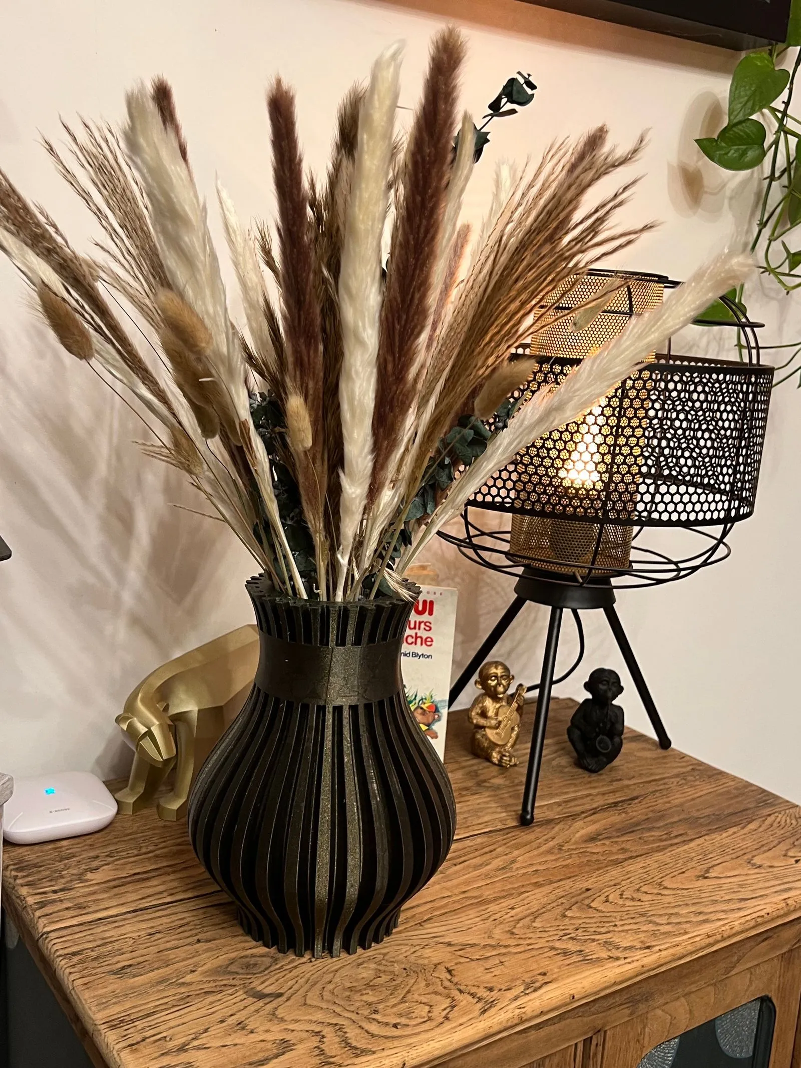 Vase ondulé